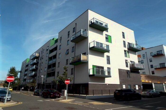 2 Bedroom Flat To Rent In 4 Crown Drive, Romford RM7