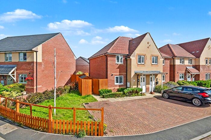 3 Bedroom Semi-Detached House To Rent In Osprey Drive, Corby, NN17