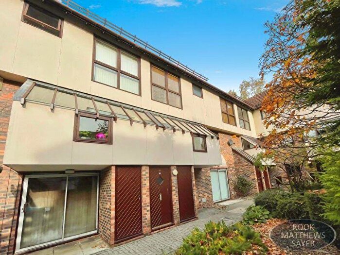 2 Bedroom Flat To Rent In Peppercorn Court, Newcastle Upon Tyne, NE1