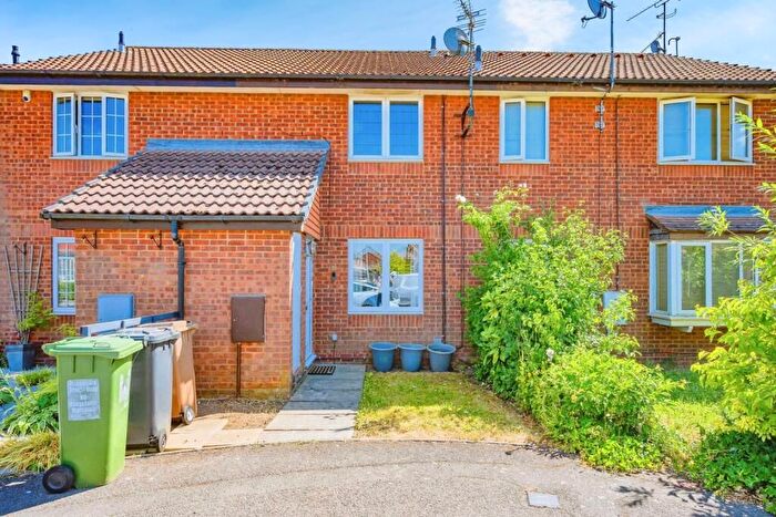 2 Bedroom Terraced House To Rent In Spurcroft, Luton, LU3