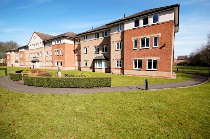 2 Bedroom Apartment For Sale In Minster Court, Bracebridge Heath, LN4