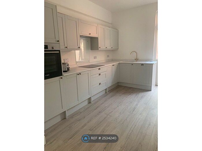 5 Bedroom Terraced House To Rent In Tiverton, Tiverton, EX16