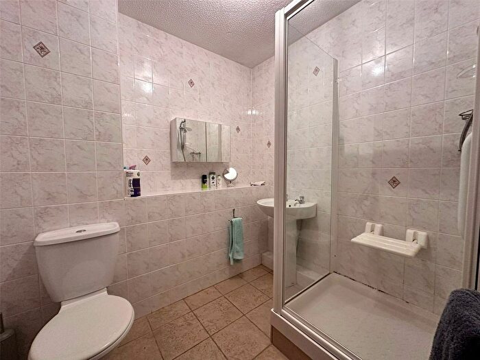 1 Bedroom Flat For Sale In Dumbarton Road, Old Kilpatrick, G60