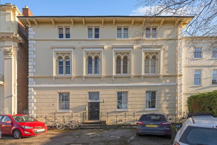 2 Bedroom Flat To Rent In Bath Road, Cheltenham, GL53