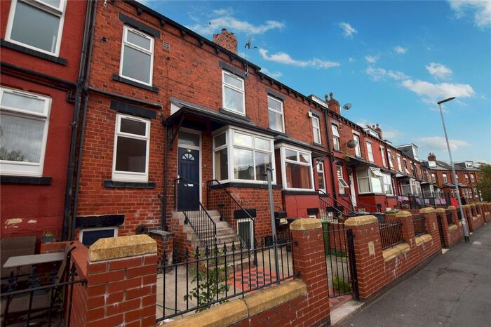 2 Bedroom Terraced House To Rent In Lodge Lane, Leeds, West Yorkshire, LS11