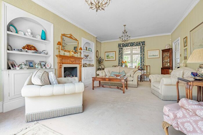 4 Bedroom Detached House For Sale In Station Crescent, Ashford, TW15