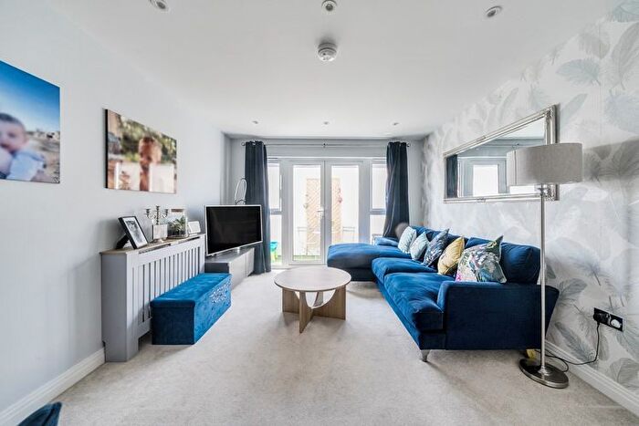 2 Bedroom Flat For Sale In Chrysler House, Welwyn Garden City, Hertfordshire, AL7