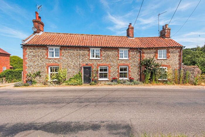 3 Bedroom Semi-Detached House For Sale In Handsome Period Residence With Idyllic River Frontage In Letheringsett, NR25