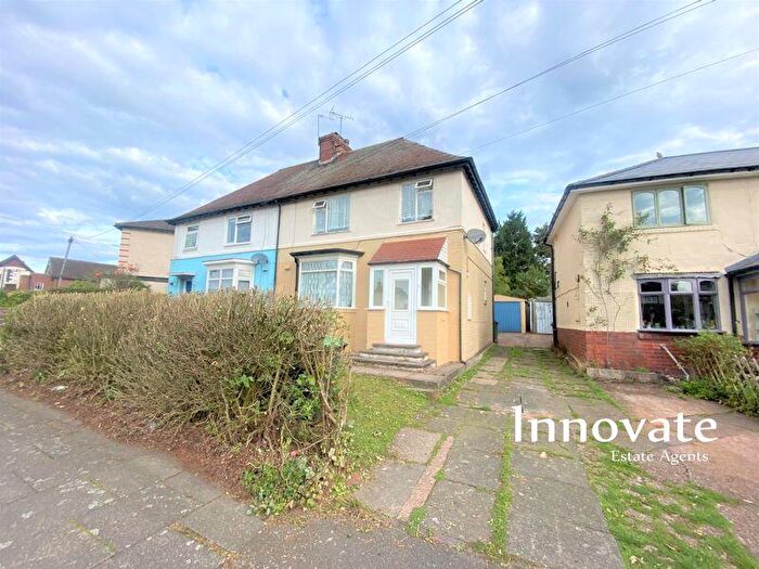 3 Bedroom Semi Detached House To Rent In Broadway, Oldbury, B68