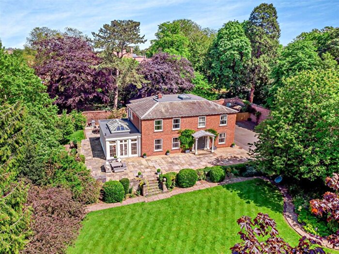 5 Bedroom Detached House For Sale In Northallerton Road, Brompton, Northallerton, North Yorkshire, DL6