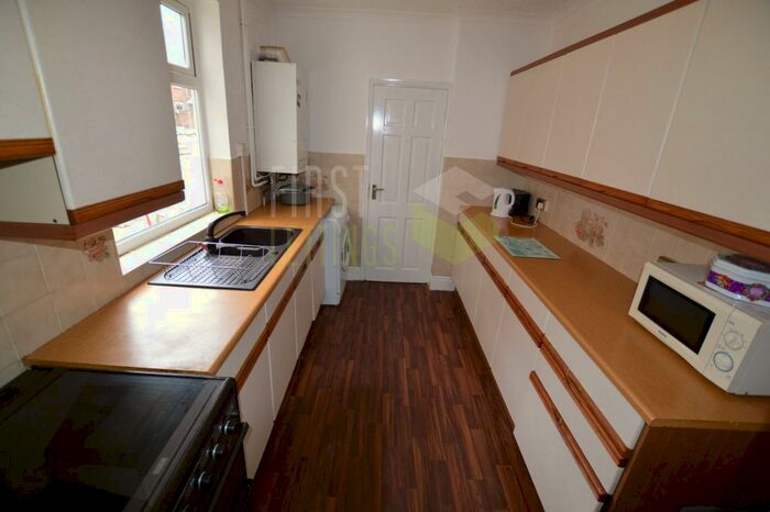 4 Bedroom Terraced House To Rent In Filbert Street East, Aylestone, LE2