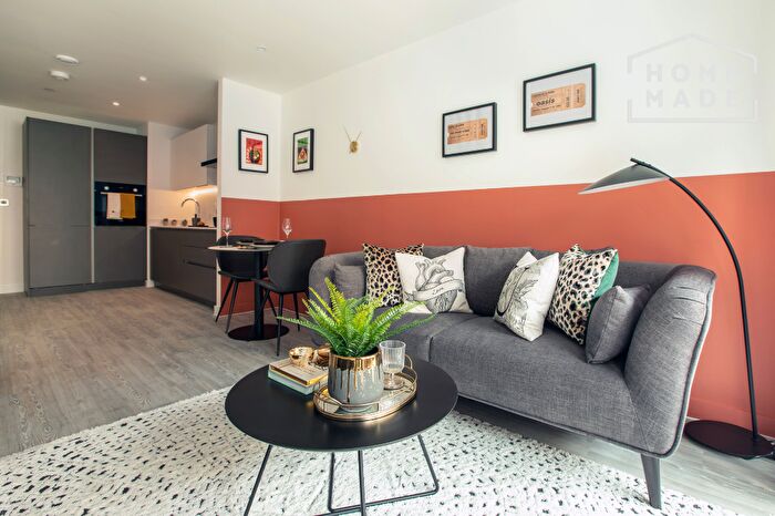 1 Bedroom Flat To Rent In Botanica, M15