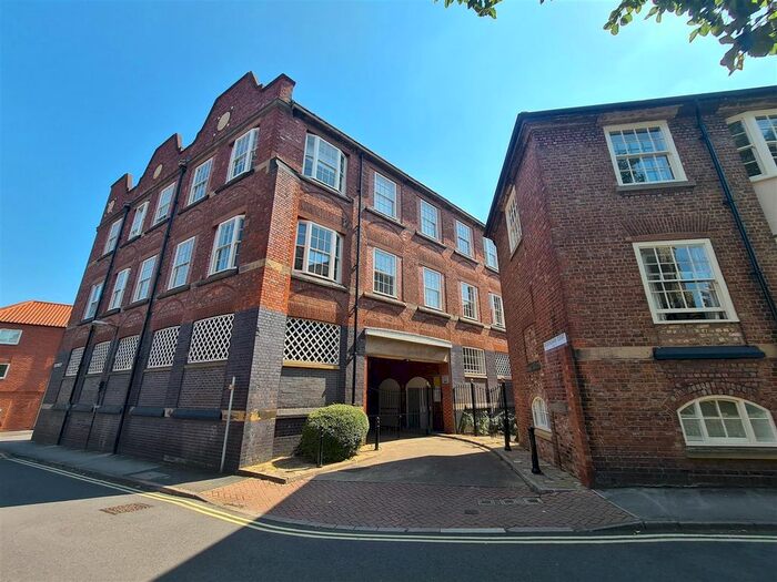 1 Bedroom Flat To Rent In Buckingham Court, York, YO1