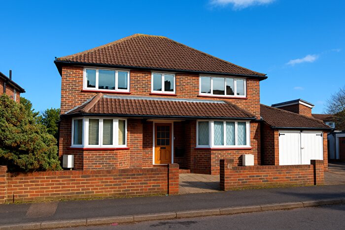1 Bedroom Apartment For Sale In York Road, Farnborough, GU14