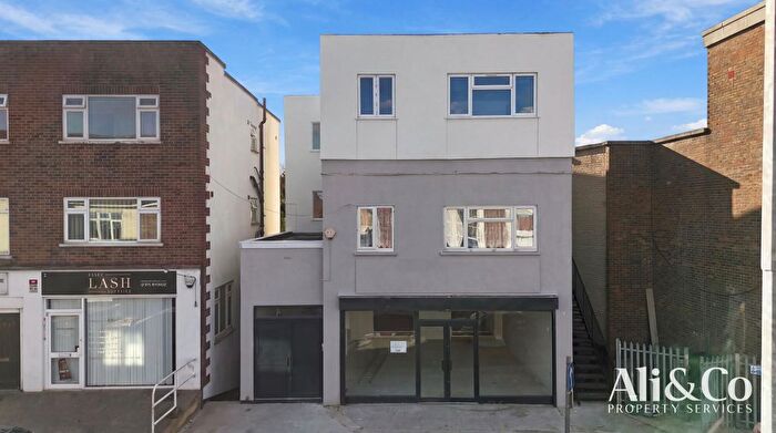 1 Bedroom Flat For Sale In High Street, Stanford, SS17