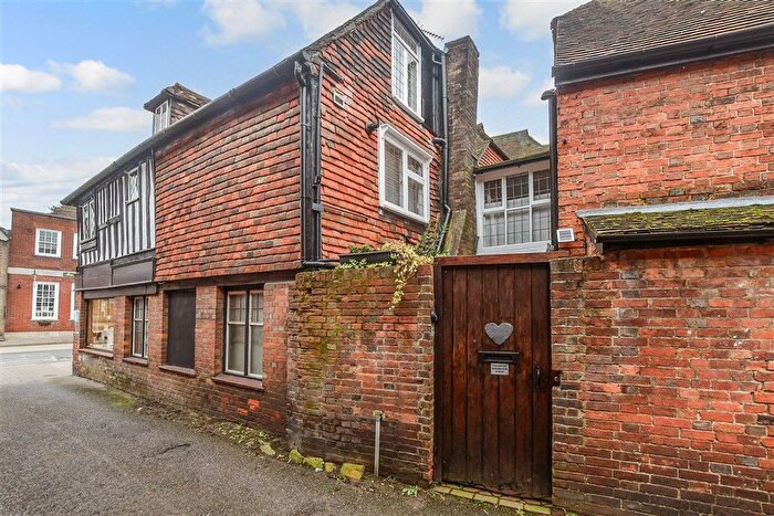3 Bedroom Property For Sale In High Street, Tenterden, Kent, TN30