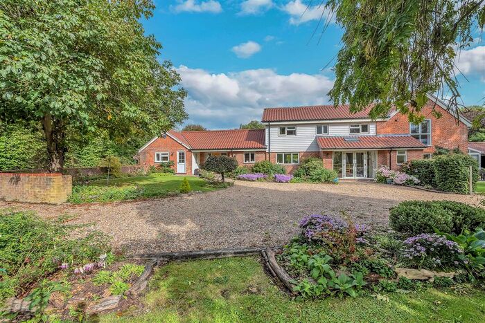 Detached House For Sale In Birds End, Hargrave, Bury St. Edmunds, IP29