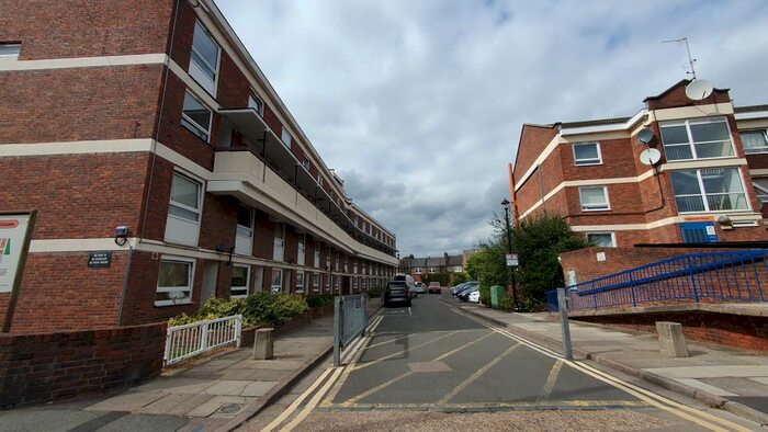 2 Bedroom Flat To Rent In Briggeford Close, London, E5