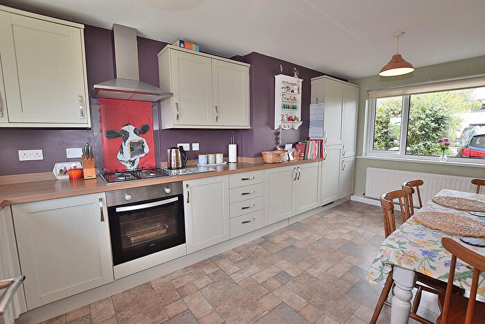 3 Bedroom Terraced House For Sale In Curteis Drive, Brompton On Swale, DL10