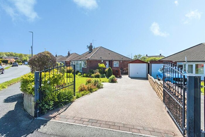 2 Bedroom Semi-Detached Bungalow For Sale In Templegate Drive, Leeds, LS15