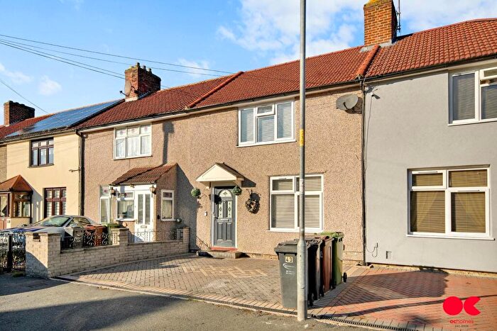 3 Bedroom Terraced House For Sale In Connor Road, Dagenham, RM9