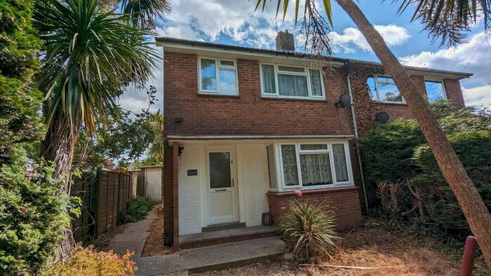 3 Bedroom Semi-Detached House To Rent In Linden Road, Southampton, Hampshire, SO16