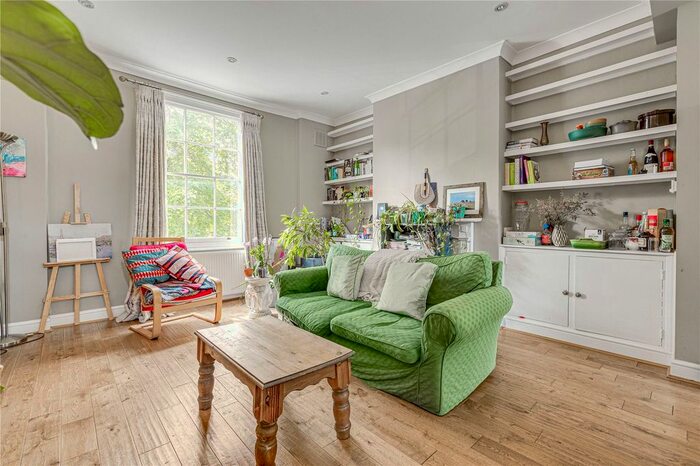 2 Bedroom Flat To Rent In Lorn Road, Vassall, SW9