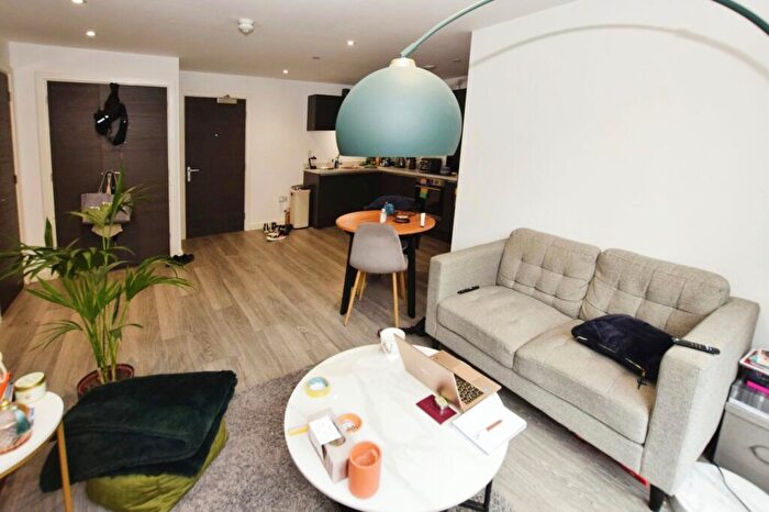 1 Bedroom Flat To Rent In Downtown, Woden Street, Salford, M5