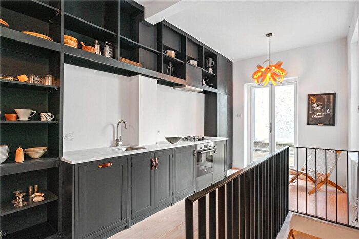 1 Bedroom Apartment To Rent In Rufford Street, King's Cross, Barnsbury, London, N1