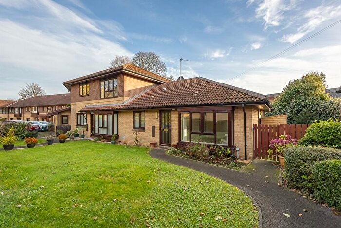 2 Bedroom Semi-Detached Bungalow For Sale In Sandyford Park, Sandyford, Newcastle Upon Tyne, NE2
