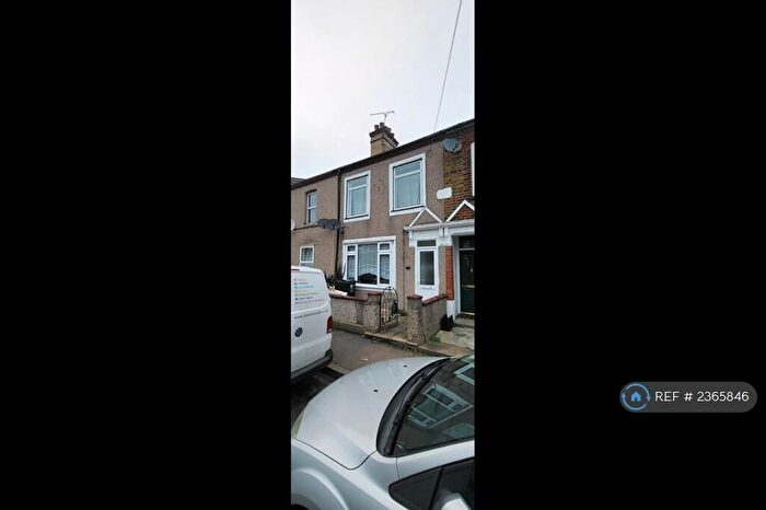 3 Bedroom Terraced House To Rent In Milton Road, Swanscombe Ebbsfleet, DA10