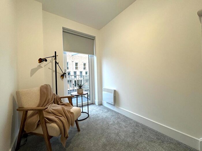 3 Bedroom Town House To Rent In Lescar Road, Waverley, Rotherham, S60