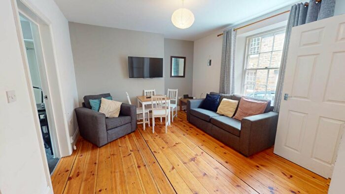 4 Bedroom House To Rent In Neville Street, DH1