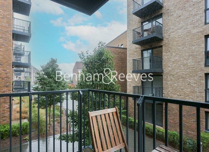 2 Bedroom Apartment To Rent In Ashton Reach, London, SE16