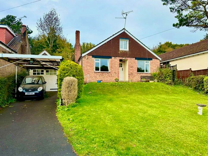3 Bedroom Detached House For Sale In Finchdean Road, Rowland's Castle, PO9