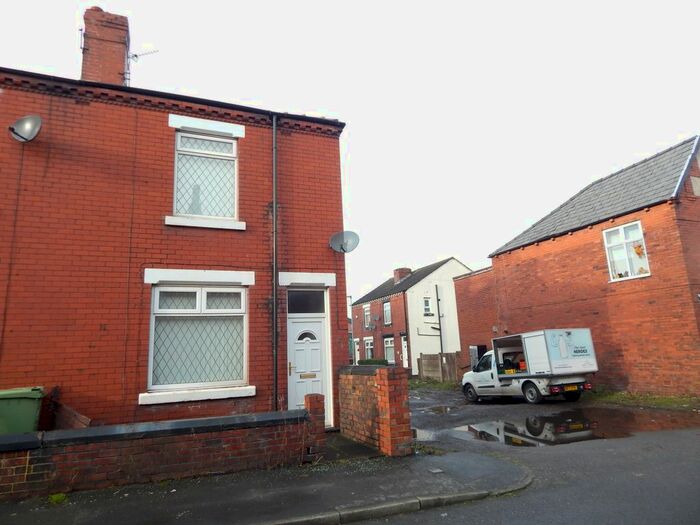 2 Bedroom End Of Terrace House To Rent In Chapel Street, Orrell, WN5