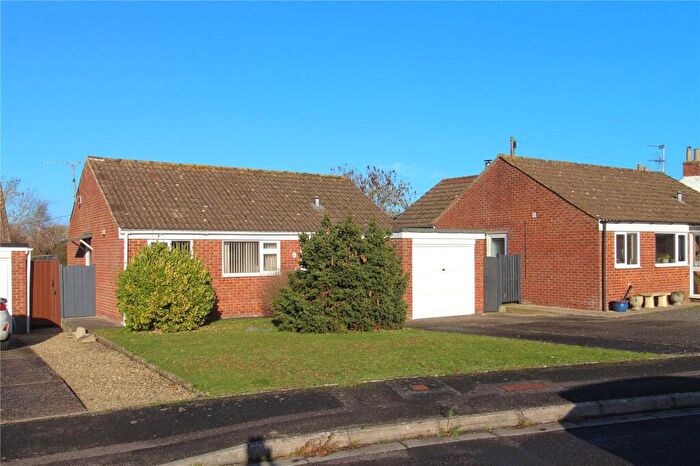 2 Bedroom Bungalow For Sale In Winchester Close, North Bradley, BA14