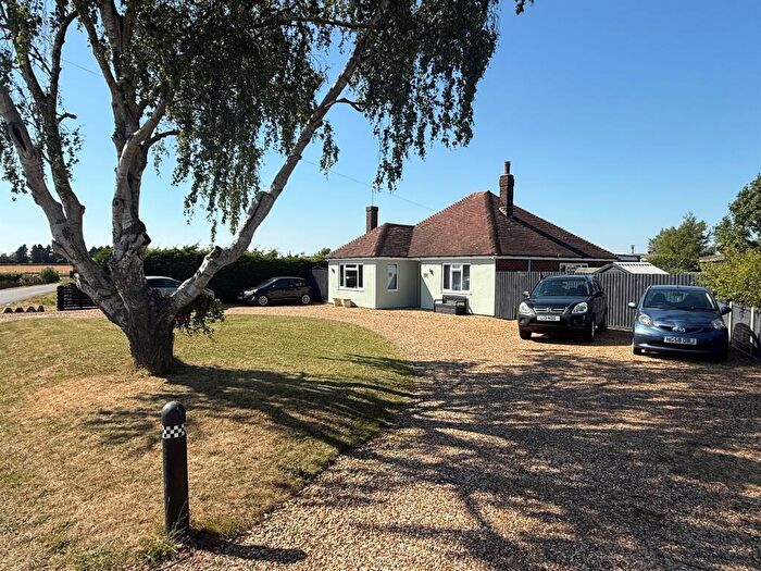 3 Bedroom Detached Bungalow For Sale In Stockhouse Lane, Surfleet, Spalding, PE11