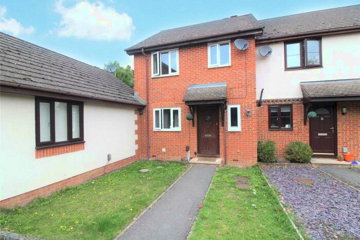 3 Bedroom End Of Terrace House To Rent In Northumberland Close, Warfield, Bracknell, Berkshire, RG42