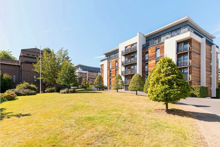 2 Bedroom Flat To Rent In Scott Avenue, London, SW15