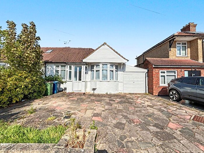 2 Bedroom Bungalow To Rent In Uppingham Avenue, Stanmore, HA7