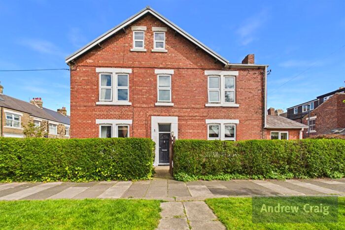 3 Bedroom End Of Terrace House For Sale In North Avenue, Gosforth, NE3