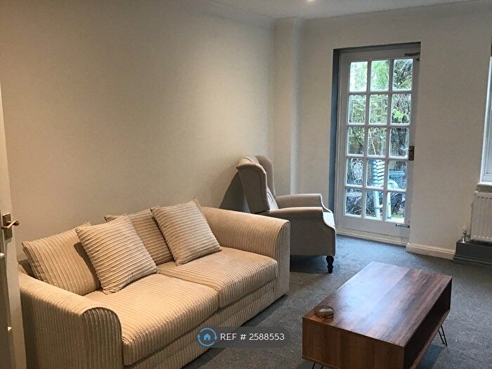 2 Bedroom End Terrace House To Rent In Stour Court, Sandwich, Kent, CT13