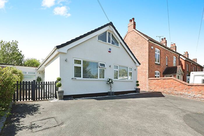 3 Bedroom Bungalow For Sale In Balsall Street, Balsall Common, CV7