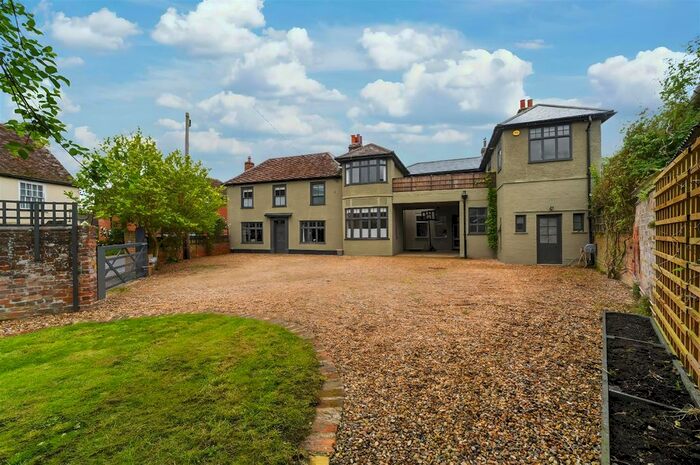 5 Bedroom Link Detached House For Sale In High Street, Bures, CO8