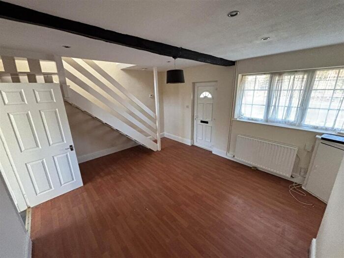 2 Bedroom Semi-Detached House To Rent In Bell Green Road, Bell Green, Coventry, CV6