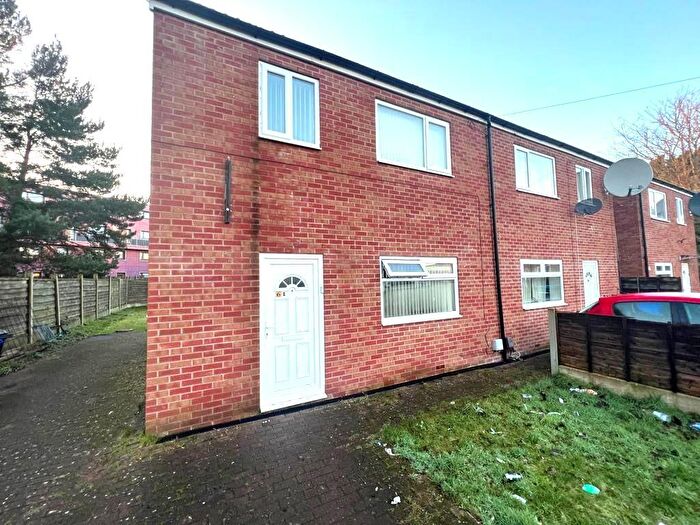 3 Bedroom Semi-Detached House To Rent In Butterwick Close, Manchester, M12