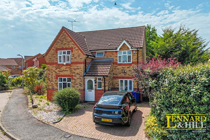 5 Bedroom Detached House For Sale In Ashby Close, Beauchamp Gate, Orsett, RM16