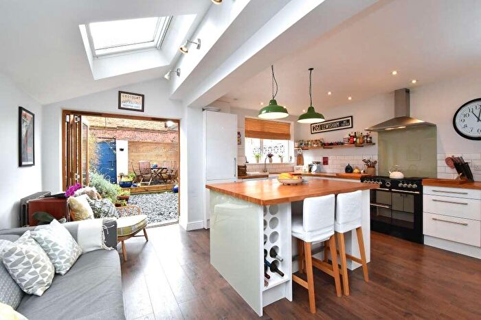 5 Bedroom Terraced House To Rent In Woolstone Road Forest Hill, SE23