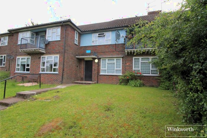 1 Bedroom Flat To Rent In Thirsk Road, Borehamwood, Hertfordshire, WD6